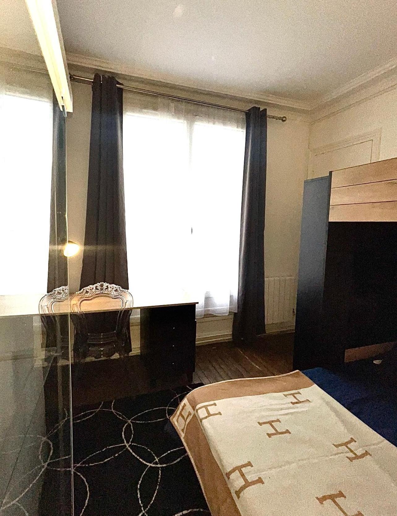 Ferienwohnung Quai De Seine Tour Eiffel Trocadero Paris Exterior foto