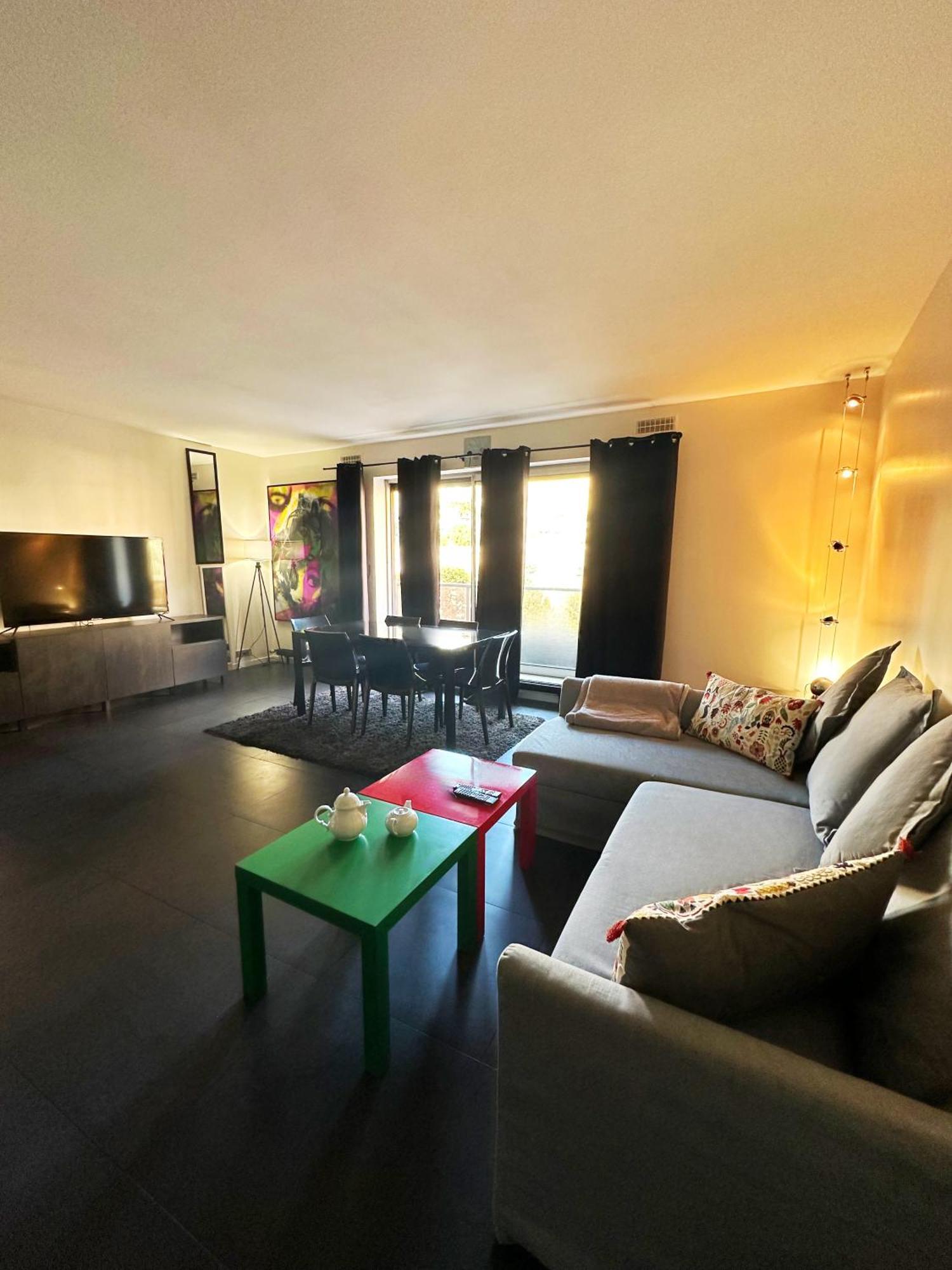 Ferienwohnung Quai De Seine Tour Eiffel Trocadero Paris Exterior foto