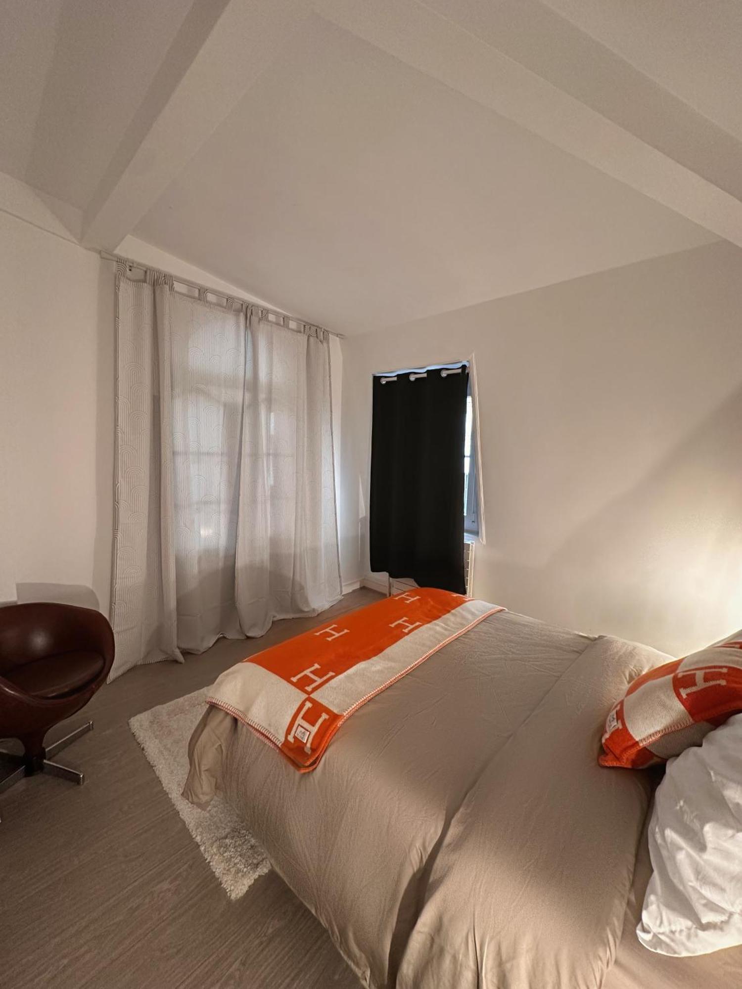 Ferienwohnung Quai De Seine Tour Eiffel Trocadero Paris Exterior foto